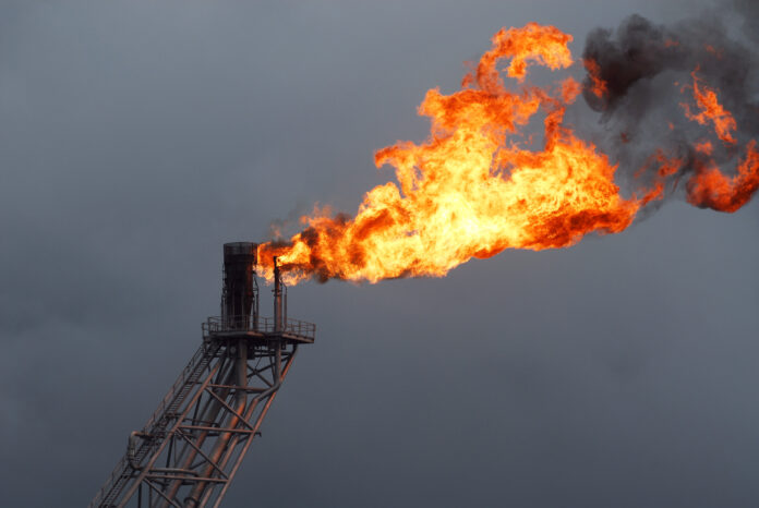 Spalanie ropy naftowej